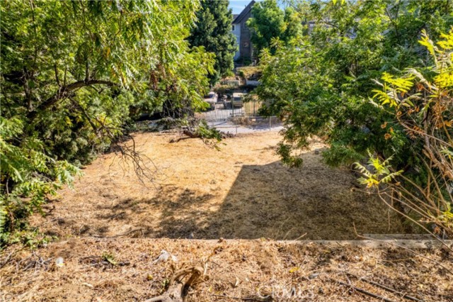 Detail Gallery Image 2 of 7 For 942 E Edgeware Rd, Los Angeles,  CA 90026 - – Beds | – Baths
