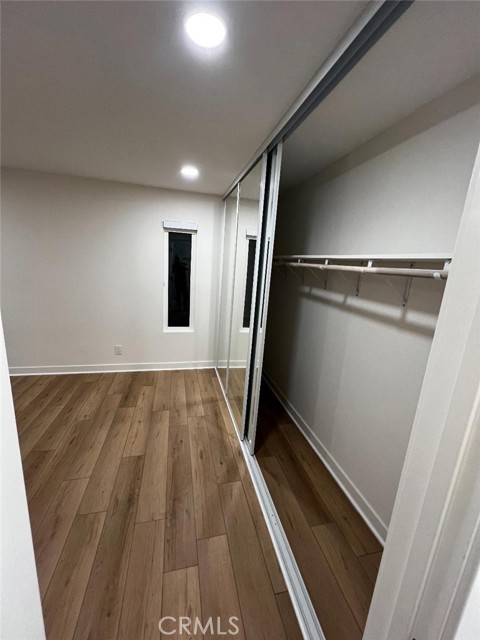2511 W Sunflower Avenue, Santa Ana CA: https://media.crmls.org/medias/8dbeba74-42c9-4f68-9766-afbde14593a1.jpg