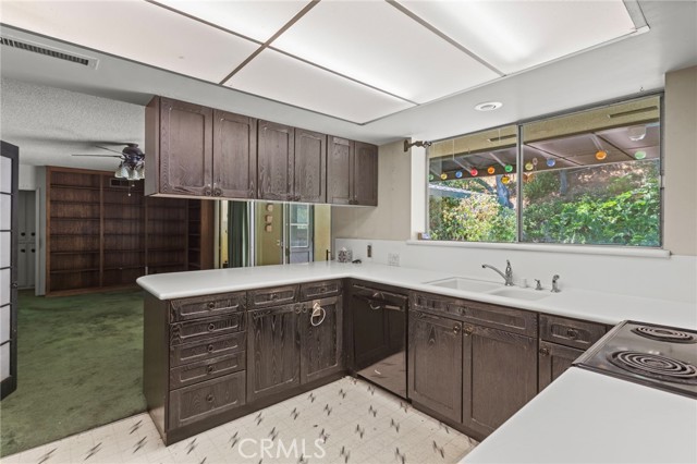 Detail Gallery Image 4 of 19 For 1145 Glencoe Heights Dr, Glendora,  CA 91741 - 4 Beds | 2 Baths