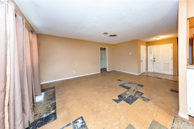 Image 2 of 12 For 6227 Glide Avenue