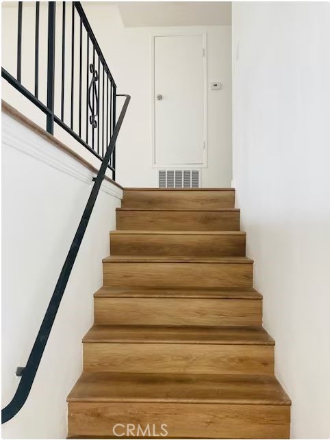 223 Shell Street, Manhattan Beach, California 90266, ,Residential Income,For Sale,Shell,SB26073464