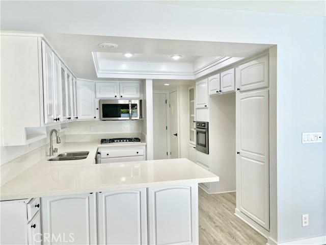 30813 Calle Chueca, San Juan Capistrano CA: https://media.crmls.org/medias/8dc0f295-0c26-4f3b-b9ad-7f43ca5443dc.jpg