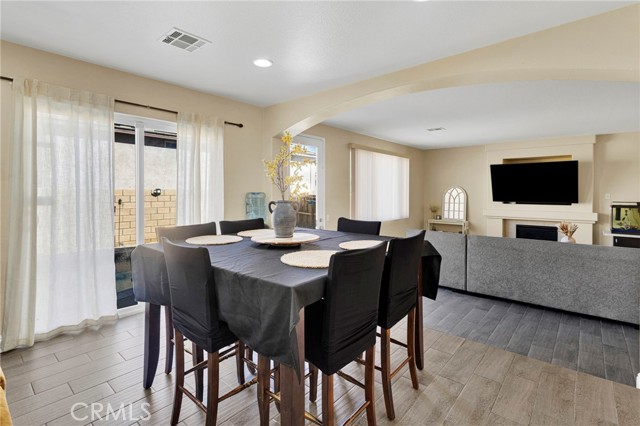 Detail Gallery Image 18 of 55 For 13498 Bentwood, Hesperia,  CA 92344 - 4 Beds | 3 Baths