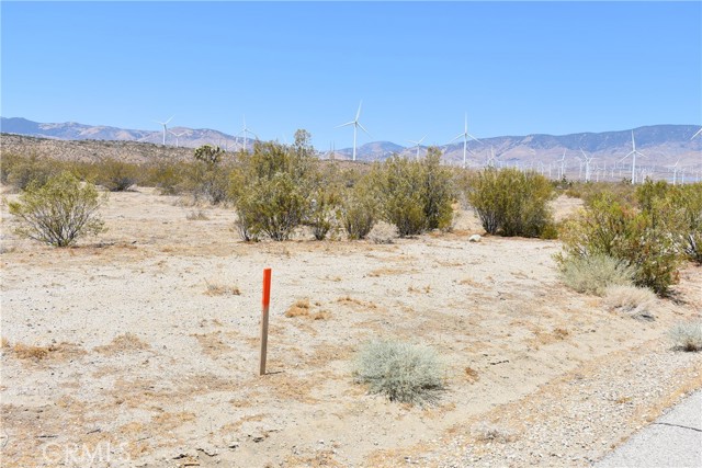 1 170th St W and s/o Irone Ave, Rosamond CA: https://media.crmls.org/medias/8dc1a0ab-8986-470b-87ab-768c07506118.jpg