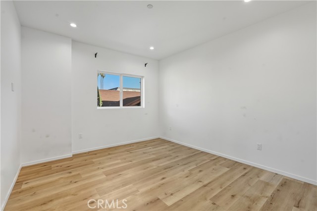 Detail Gallery Image 17 of 26 For 121 S Coronado St, Los Angeles,  CA 90057 - 3 Beds | 2 Baths