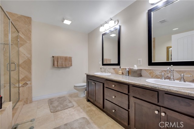 13200 Moorpark Street, Sherman Oaks CA: https://media.crmls.org/medias/8dc48350-f939-42df-87b2-cd5945fc8875.jpg