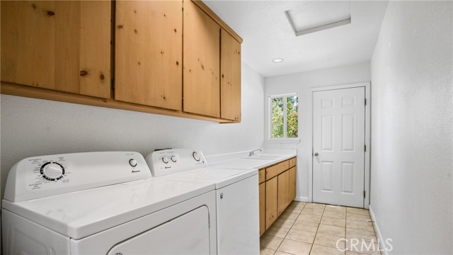 Detail Gallery Image 50 of 71 For 12285 High Valley Rd, Clearlake Oaks,  CA 95423 - 4 Beds | 3 Baths