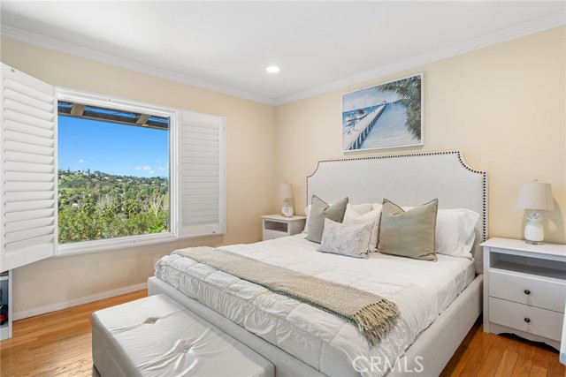 5005 Delita Place, Woodland Hills CA: https://media.crmls.org/medias/8dc60073-b103-41ae-be6c-15279f6454d9.jpg