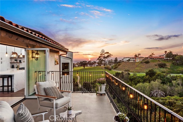 Detail Gallery Image 5 of 36 For 449 Avenida Crespi, San Clemente,  CA 92672 - 4 Beds | 4 Baths