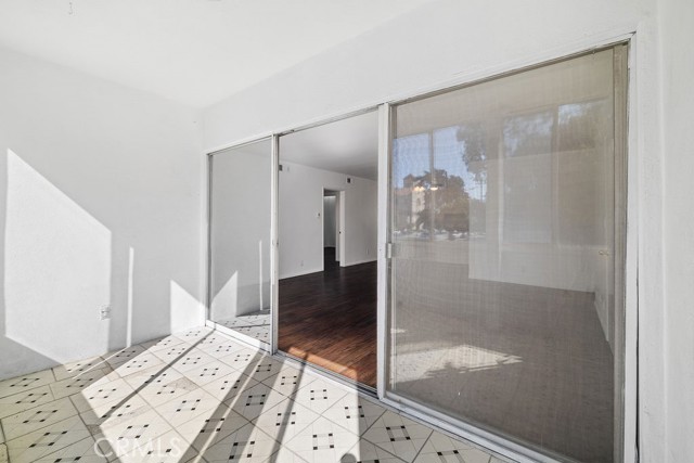 Detail Gallery Image 19 of 42 For 1101 Lincoln Bld 1a,  Santa Monica,  CA 90403 - 2 Beds | 2 Baths