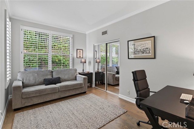 24255 Hillhurst photo 19
