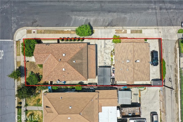 1203 E 33rd Street, Los Angeles CA: https://media.crmls.org/medias/8dc6de83-1ad6-4a5c-bd61-083c6ebf303d.jpg