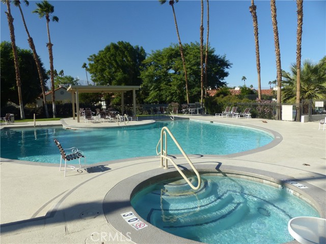 Image 46 of 57 For 43756 Avenida Alicante