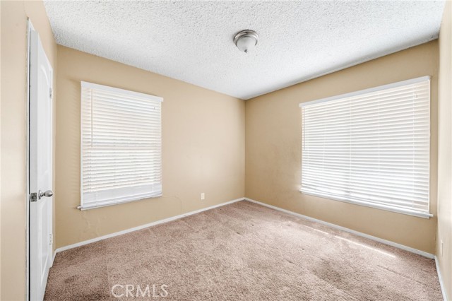 Detail Gallery Image 16 of 31 For 16857 Chatsworth St, Granada Hills,  CA 91344 - 3 Beds | 2 Baths