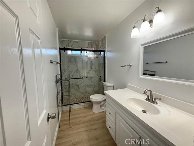 Detail Gallery Image 3 of 14 For 1341 S Pembrooke #C,  Anaheim,  CA 92804 - 1 Beds | 1 Baths