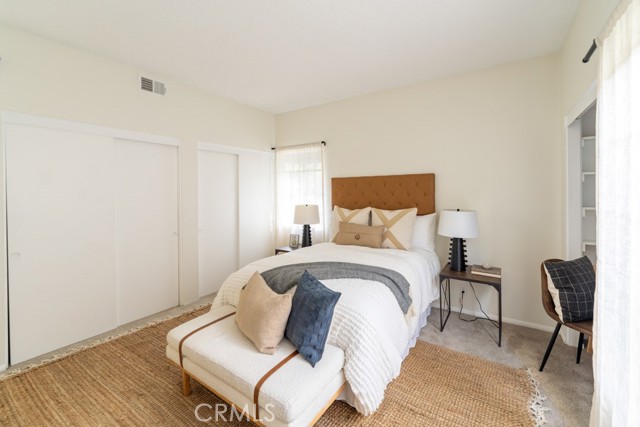 16211 Downey, 92 photo 23