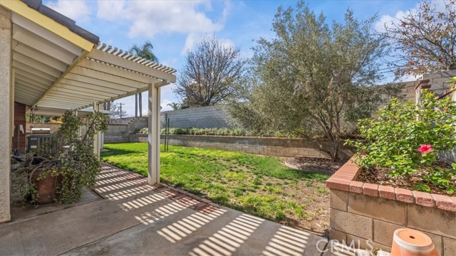 Detail Gallery Image 27 of 38 For 6676 Coloma Way, Jurupa Valley,  CA 92509 - 4 Beds | 2 Baths