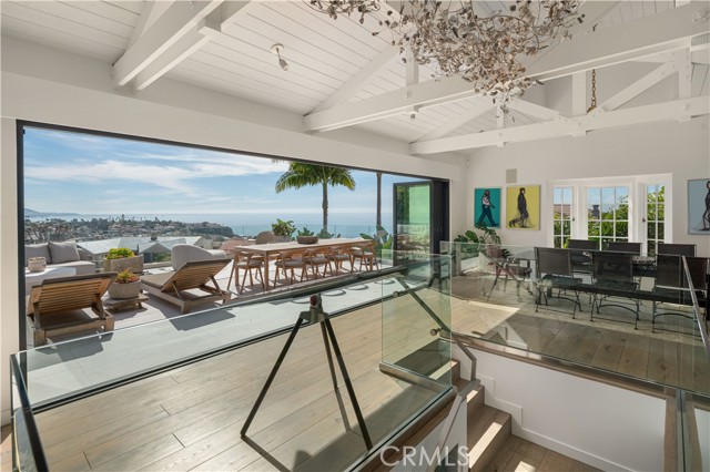 Detail Gallery Image 10 of 22 For 998 Emerald Bay, Laguna Beach,  CA 92651 - 4 Beds | 4/1 Baths