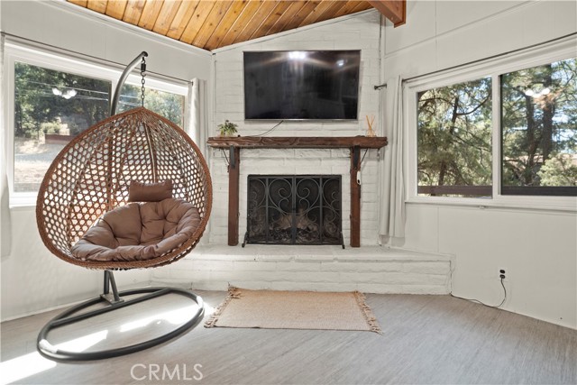 1628 Freeman Dr, Pine Mountain Club CA: https://media.crmls.org/medias/8dc902e7-e3fc-4888-af3c-827508888da9.jpg
