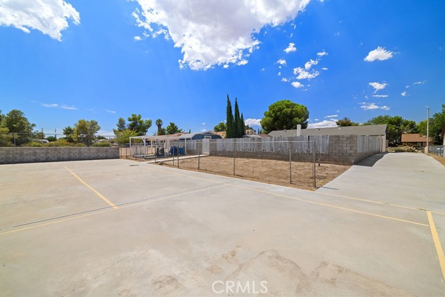 Detail Gallery Image 37 of 48 For 12867 Banyon Tree Ln, Victorville,  CA 92392 - 2 Beds | 2 Baths