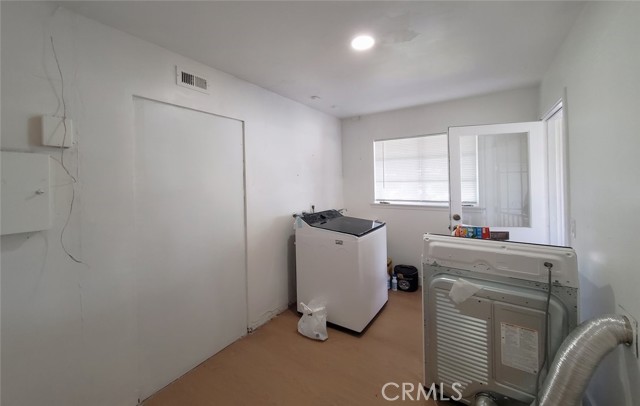 Detail Gallery Image 27 of 32 For 9862 Royal Palm, Garden Grove,  CA 92841 - 3 Beds | 2 Baths