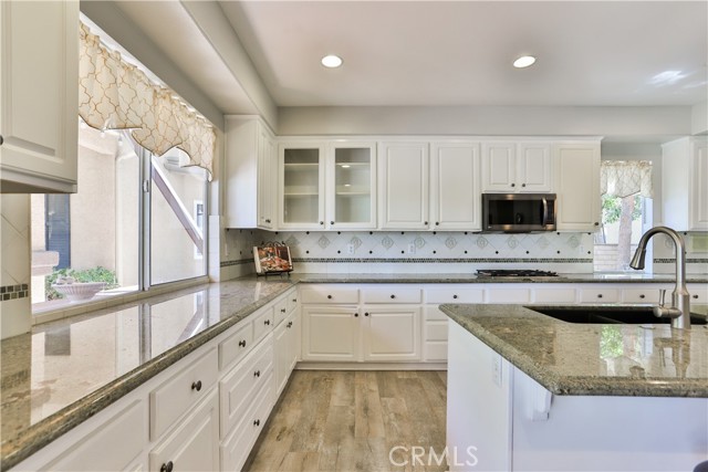 Detail Gallery Image 19 of 71 For 3505 Sunmeadow Cir, Corona,  CA 92881 - 6 Beds | 4 Baths