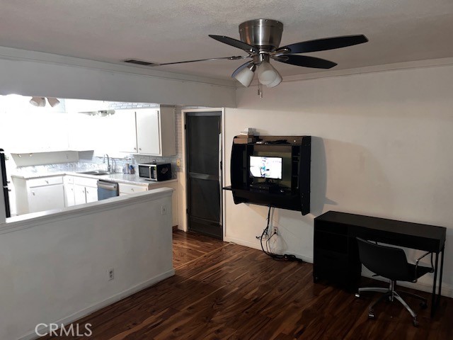 Detail Gallery Image 17 of 24 For 1880 Barnett, Merced,  CA 95340 - 3 Beds | 2 Baths