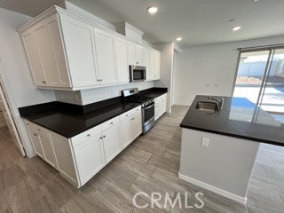 Detail Gallery Image 10 of 42 For 30960 Falling Star, Murrieta,  CA 92563 - 3 Beds | 2/1 Baths