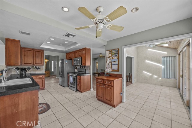 Detail Gallery Image 17 of 47 For 1233 Dale, Corona,  CA 92878 - 3 Beds | 2 Baths