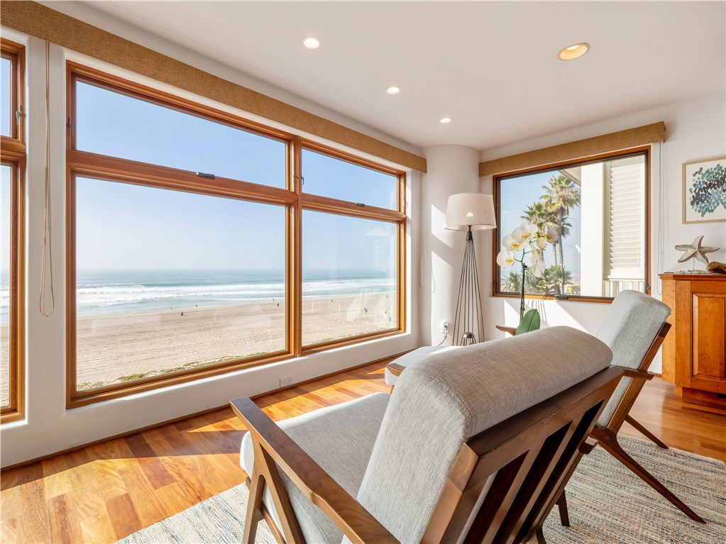 3416 The Strand, Manhattan Beach, California 90266, 5 Bedrooms Bedrooms, ,2 BathroomsBathrooms,Residential,Sold,The Strand,PV21016866