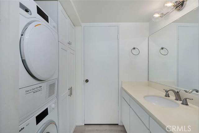 Detail Gallery Image 14 of 14 For 11818 Moorpark St #X,  Studio City,  CA 91604 - 2 Beds | 2/1 Baths