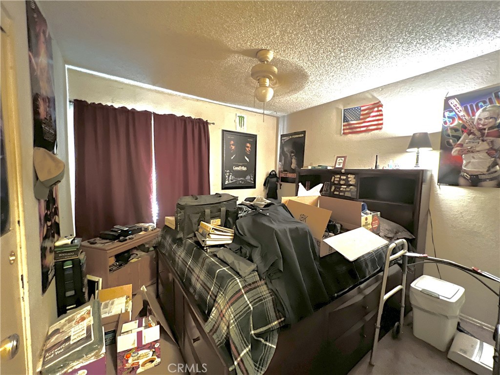 https://media.crmls.org/medias/8dceb44f-1eae-4133-92b8-b8650683deb5.jpg?preset=X-Large