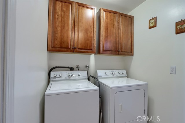 7501 7503 Yosemite Park Way, Yosemite CA: https://media.crmls.org/medias/8dcfa93e-e15c-4e70-883a-6393ba974d88.jpg