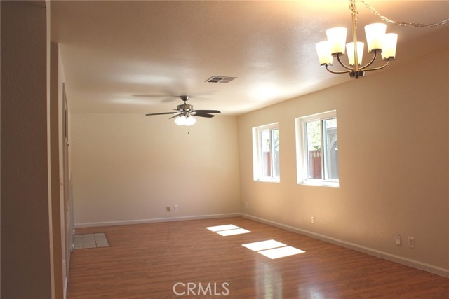 Detail Gallery Image 17 of 69 For 2553 Cinnamon Teal Dr, Los Banos,  CA 93635 - 4 Beds | 2 Baths