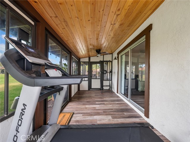 Detail Gallery Image 27 of 35 For 12885 Golf Course Dr, Victorville,  CA 92395 - 3 Beds | 3 Baths