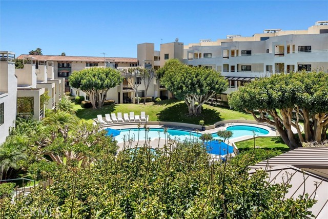 Detail Gallery Image 35 of 41 For 510 the Village #307,  Redondo Beach,  CA 90277 - 2 Beds | 2 Baths