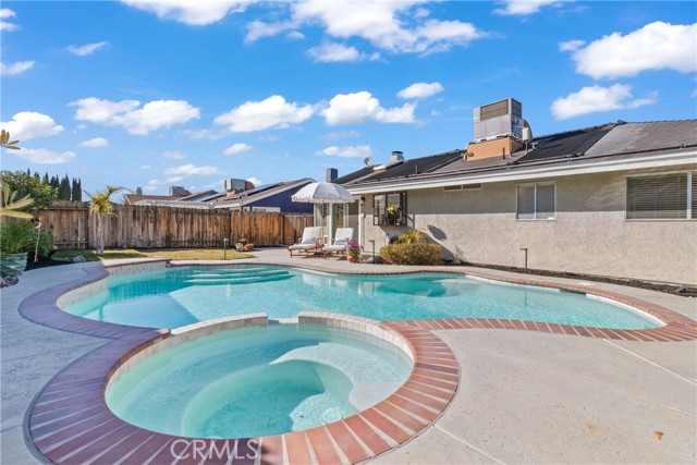 Detail Gallery Image 3 of 40 For 2116 Edam, Lancaster,  CA 93536 - 3 Beds | 2 Baths