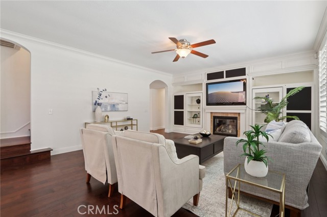 Detail Gallery Image 16 of 75 For 1041 Stanislaus Dr., Corona,  CA 92881 - 7 Beds | 4 Baths