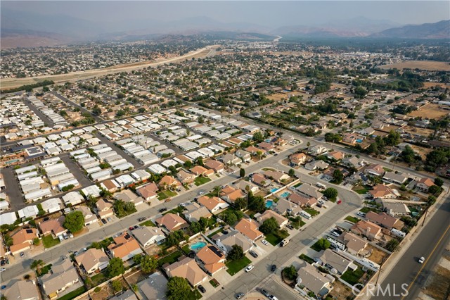 Detail Gallery Image 34 of 37 For 812 Pike Dr, Hemet,  CA 92544 - 3 Beds | 2 Baths