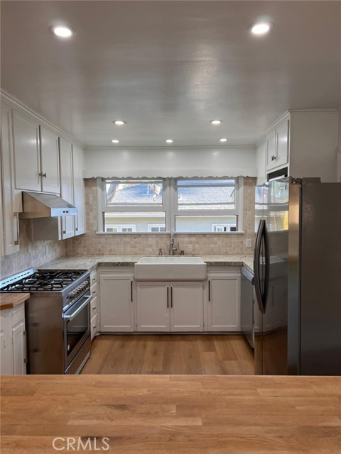 795 Saint Anns Drive, Laguna Beach CA: https://media.crmls.org/medias/8dd3b1e0-ec99-4320-b2ce-bc067b67757d.jpg