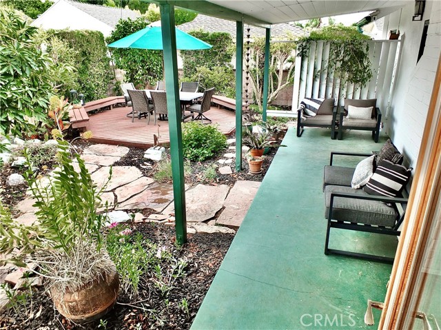 3032 Ostrom, Long Beach CA: https://media.crmls.org/medias/8dd46d39-2d8e-4a5a-882f-18bc02b439b9.jpg