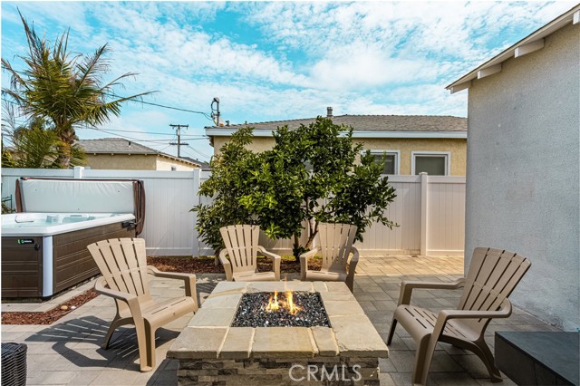 309 15th Street, Seal Beach CA: https://media.crmls.org/medias/8dd4ce4b-3a76-4c98-95f5-fc4dc01ef1eb.jpg