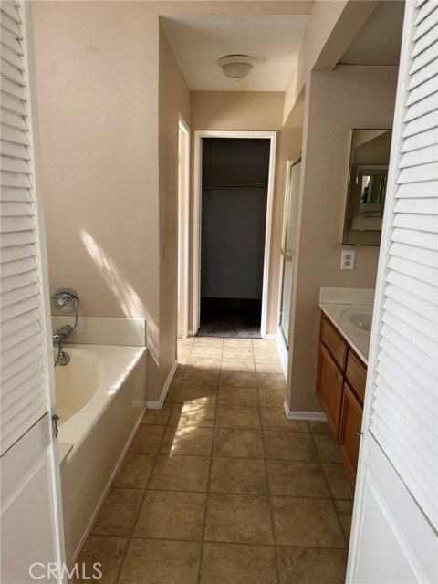 30253 Pebble Beach Drive, Menifee CA: https://media.crmls.org/medias/8dd4eca8-8d7f-4cb5-add9-fc295c8a5ba4.jpg