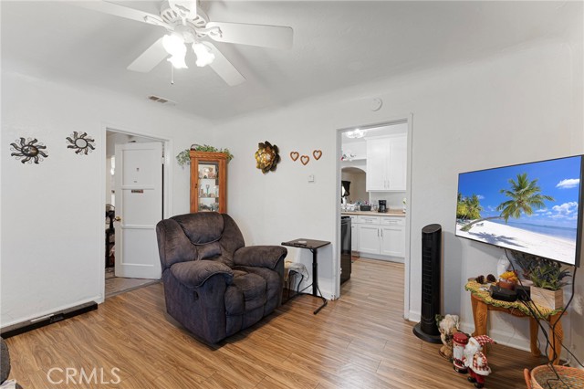 Detail Gallery Image 9 of 26 For 1722 Davidson, San Bernardino,  CA 92411 - 3 Beds | 1 Baths