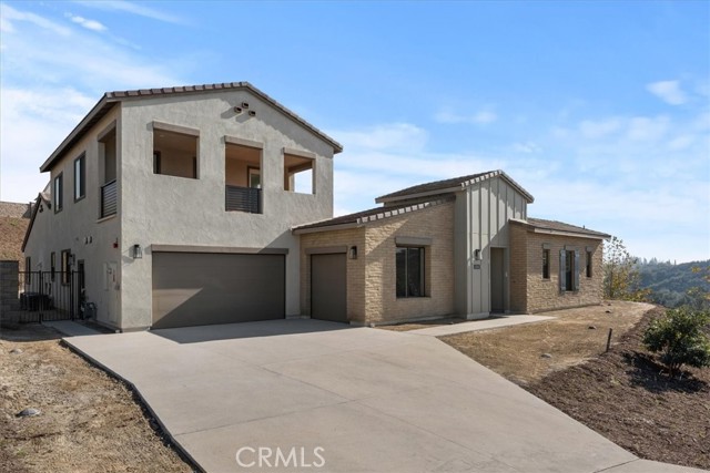 Detail Gallery Image 1 of 16 For 18302 Saddle Crest, Silverado,  CA 92676 - 5 Beds | 4/1 Baths