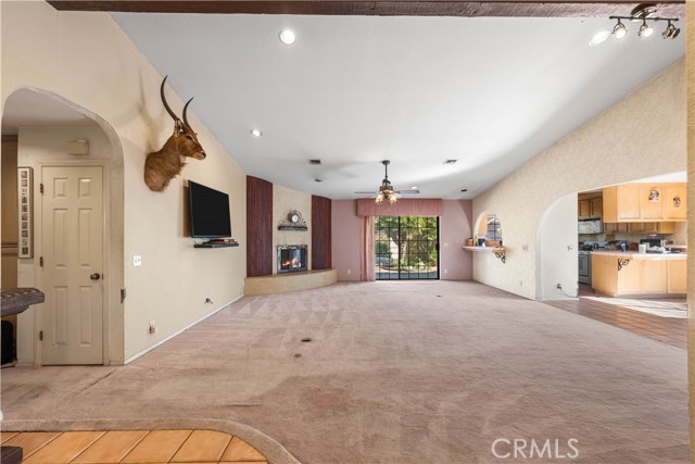 Detail Gallery Image 3 of 38 For 43732 Countryside Dr, Lancaster,  CA 93536 - 3 Beds | 2 Baths