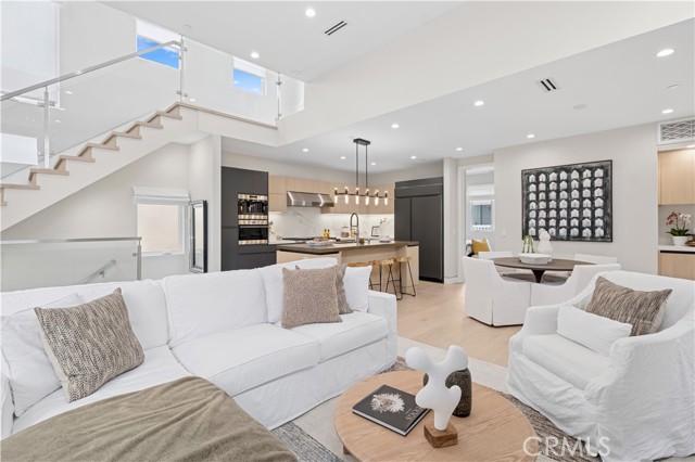 Detail Gallery Image 9 of 26 For 508 1/2 Acacia, Corona Del Mar,  CA 92625 - 2 Beds | 2/1 Baths