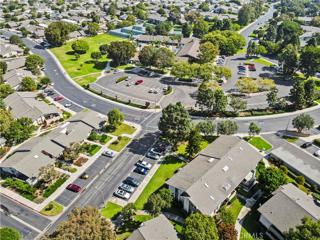 https://media.crmls.org/medias/8dd83d0b-44d1-46e3-8c15-2b7c5c44b0de.jpg?preset=X-Large