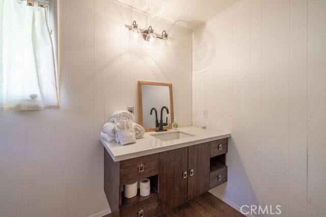 Detail Gallery Image 19 of 43 For 721 Bear Mountain Rd, Big Bear City,  CA 92314 - 3 Beds | 2/1 Baths