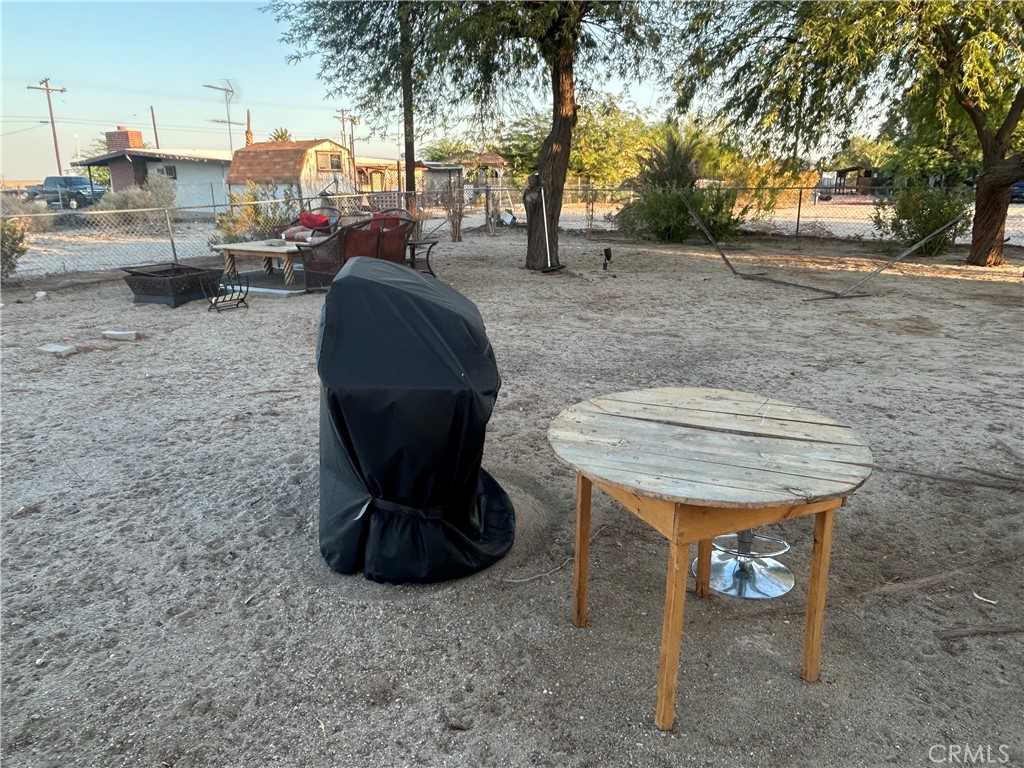 https://media.crmls.org/medias/8dd992d2-7b04-4115-a61f-14c78bd2bacb.jpg?preset=X-Large